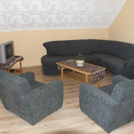 Nimrod Nyaralo Apartment *